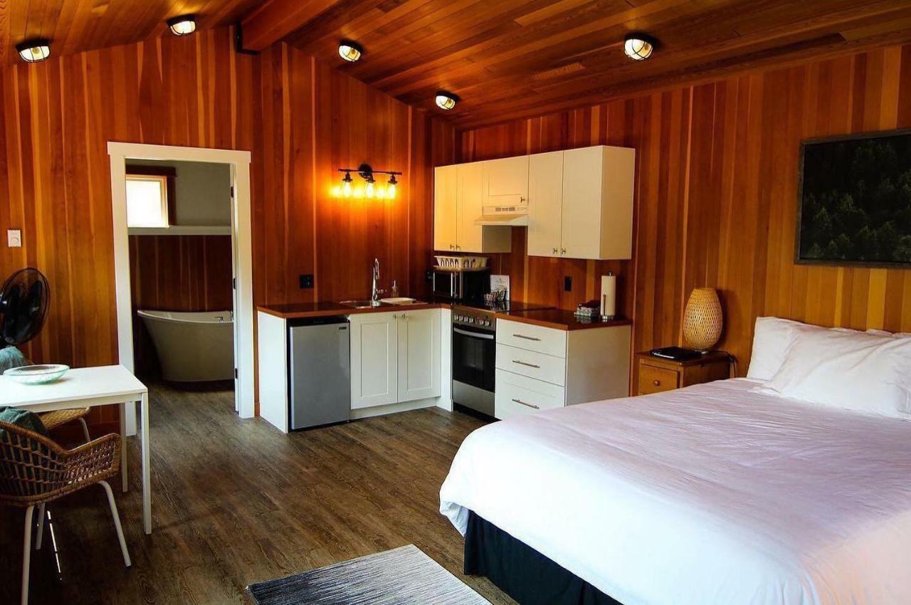 Gowlland Harbour Resort Heriot Bay Ngoại thất bức ảnh